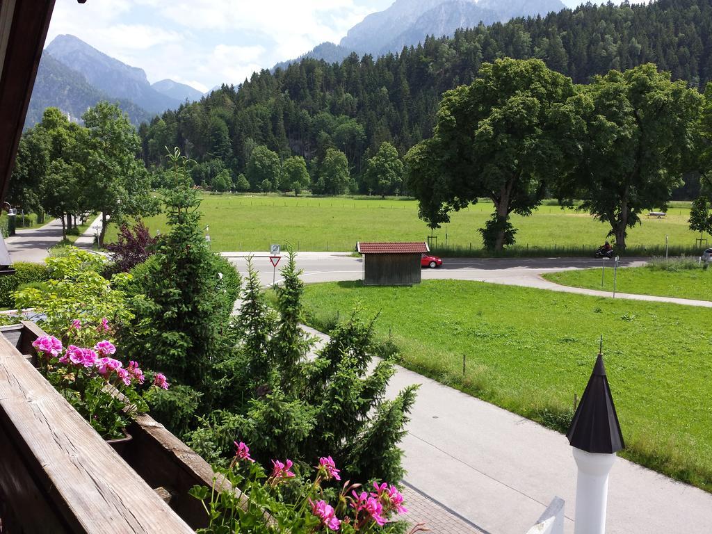 Hotel Kleiner Koenig Швангау Экстерьер фото