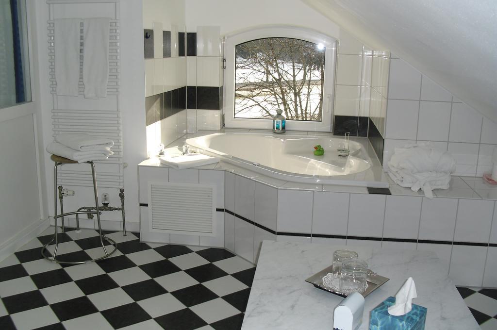 Hotel Kleiner Koenig Швангау Номер фото