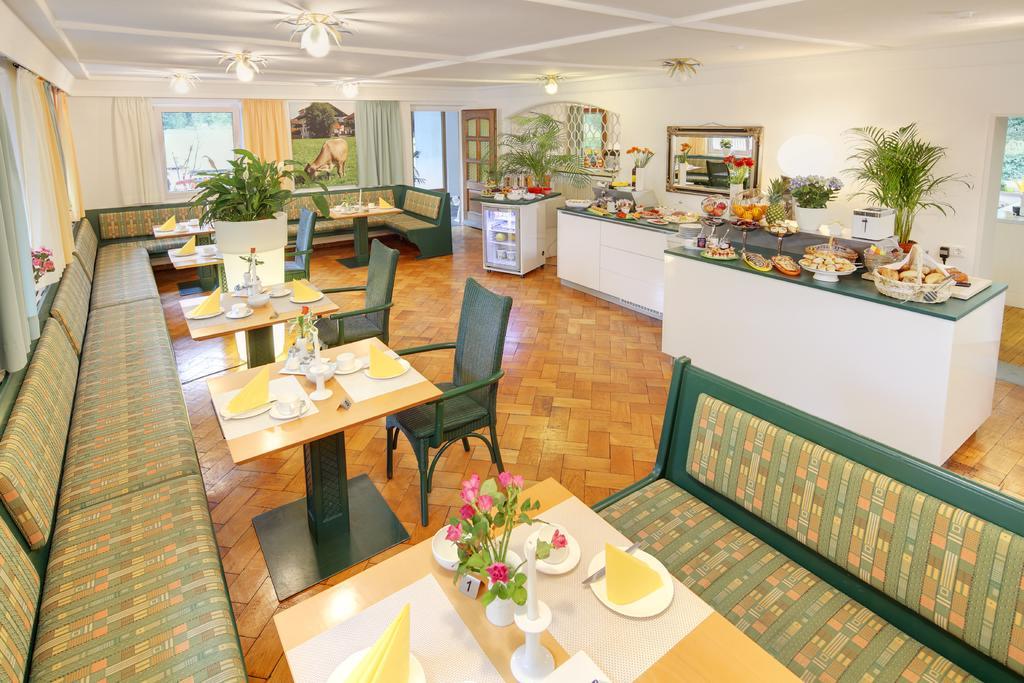 Hotel Kleiner Koenig Швангау Экстерьер фото