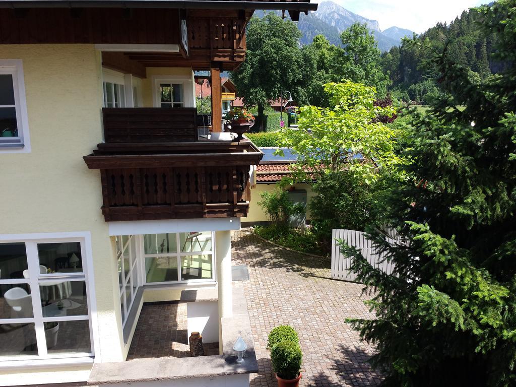 Hotel Kleiner Koenig Швангау Экстерьер фото